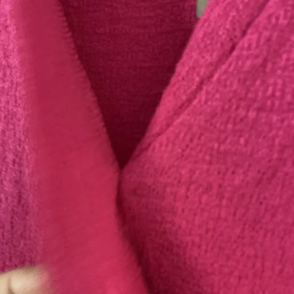 J.Crew Shirt size XS brand new with tags color pink length 22” bust 34” - Picture 5 of 12